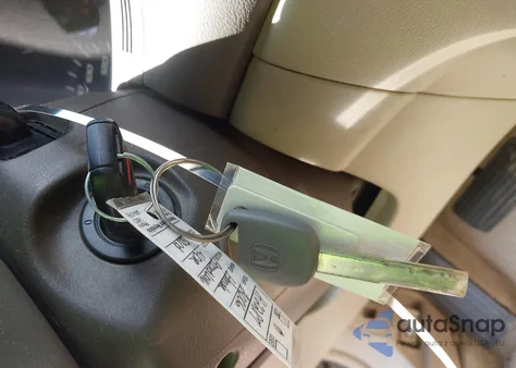 2006 Honda Accord 3.0 Lx from USA, damaged, VIN 1HGCM66356A017466